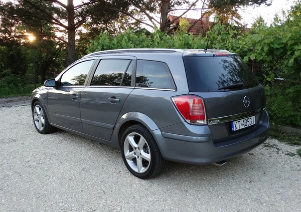 Opel Astra cena 14500 przebieg: 107500, rok produkcji 2005 z Tarnów małe 172